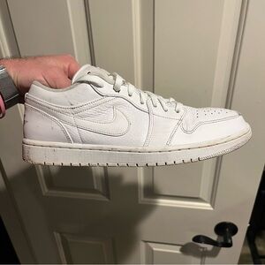 Nike Jordan 1 Low Mens 10 Triple White Sneaker Shoe LA Exclusive Vintage Lichen